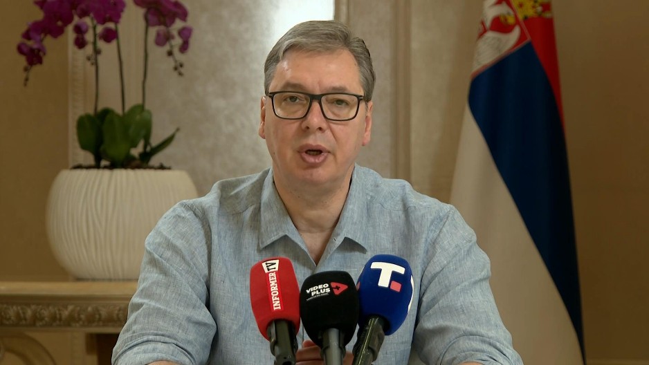PREDSEDNIK VUČIĆ SE OBRATIO IZ ABU DABIJA "Veoma važni razgovori, zbog sukoba na Bliskom istoku rastu cene nafte" (VIDEO)