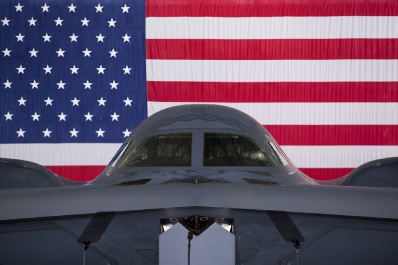 AMERIČKI B-2 UDARIO NA IRAN, A KORIŠĆEN JE I PROTIV SRBIJE Ovo je "nevidljivi" bombarder koji seje strah! (FOTO)
