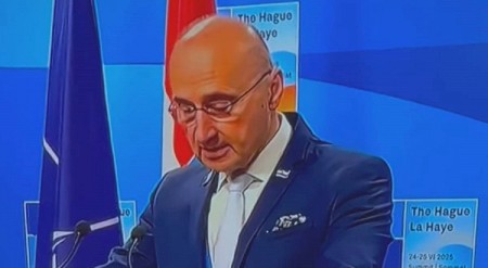 KAKVA BLAMČINA HRVATA NA NATO SAMITU U HAGU Ministar spoljnih poslova odvalio novi gaf, a nije mu prvi put! (VIDEO)