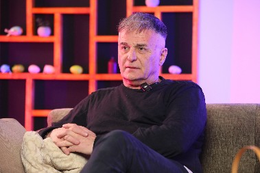 "TO JE NEDOPUSTIVO" Branislav Lečić za Alo! upozorava: Festival „Krokodil“ je HAKOVANJE UMA i napad na našu decu!