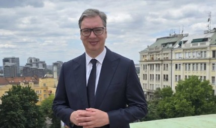 VUČIĆ SE OGLASIO S RADNOG MESTA Predsednik čestitao Vidovdan i poručio samo jedno