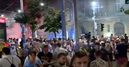 "MORAMO MI DA SE NAORUŽAMO" Blokaderi hoće krv, pozivaju na državni udar! (VIDEO)