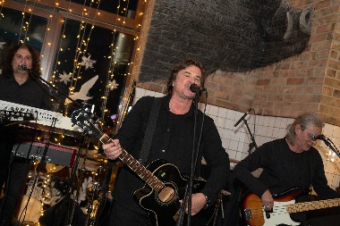 PEVAČ PORED MUZIČKE KARIJERE ZGRĆE LOVU PREKO OVE BILJKE Priznao sve o privatnom biznisu!