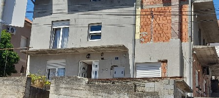 PORODIČNA TRAGEDIJA U KALUĐERICI! Muž ubio suprugu na Vidovdan,  pa pokušao da se ubije