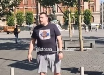 GRAĐANIN RASKRINKAO BLOKADERE PRED CELIM BEOGRADOM: "Nije vam do umrlih, vama je do vlasti!" (VIDEO)