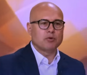 VUČEVIĆ OTVORENO O JEDNOM FENOMENU Građani zovu policiju da sa njima učestvuju u razbijanju blokada