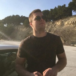 PORUKA KOJA SLAMA SRCA: Tetka Mateja Periša ostavila buket belih ruža na mesto gde je pao u reku i uputila mu birane reči