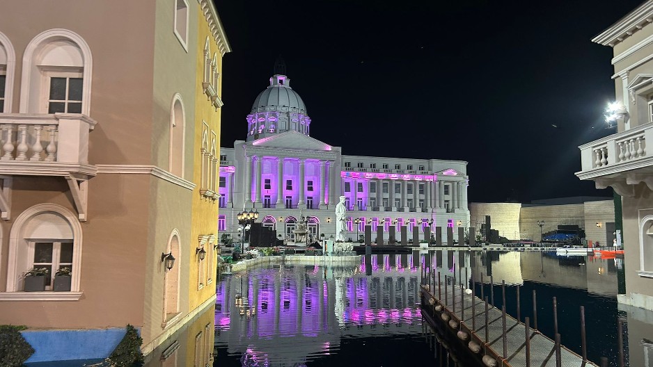 ŠTA JOJ BI DA SE OVAKO OBUČE? Rijaliti učesnica stigla na žurku u Elitu, jedan detalj sve ostavio u šoku