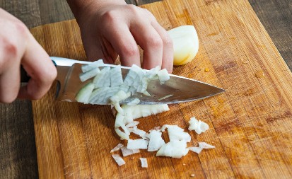 NEMA SUZA Iseckajte luk očas posla, potrebna je samo jedna sitnica iz kuhinje