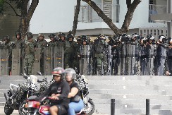 ZATVARAJU SVE GRANICE! Cela zemlja pod opsadnim stanjem, ovo je razlog