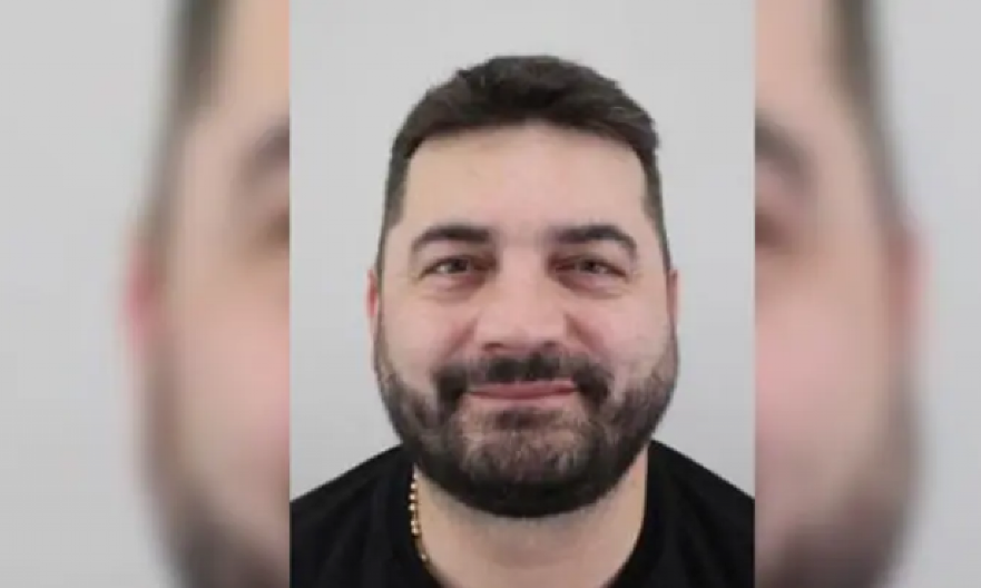 ČEŠKA POLICIJA MESECIMA TRAGA ZA KRIMINALCEM IZ SRBIJE! Pušten uz kauciju, pa izbo muškarca? NAORUŽAN JE I OPASAN! (FOTO)