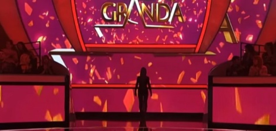 NAJSKUPLJI SPOT NA ESTRADI! Ova pevačica je dala 50.000 evra, šokiraćete se kad saznate o kome je reč!