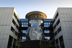 PROBLEMI ZA KOMPANIJU KOJA POSLUJE I KOD NAS Gigant otpušta 3.500 radnika