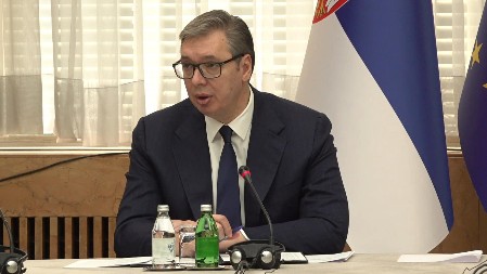 ALEKSANDAR ANTIĆ: Vučić drži Srbiju u mirnoj luci uprkos svetskom haosu