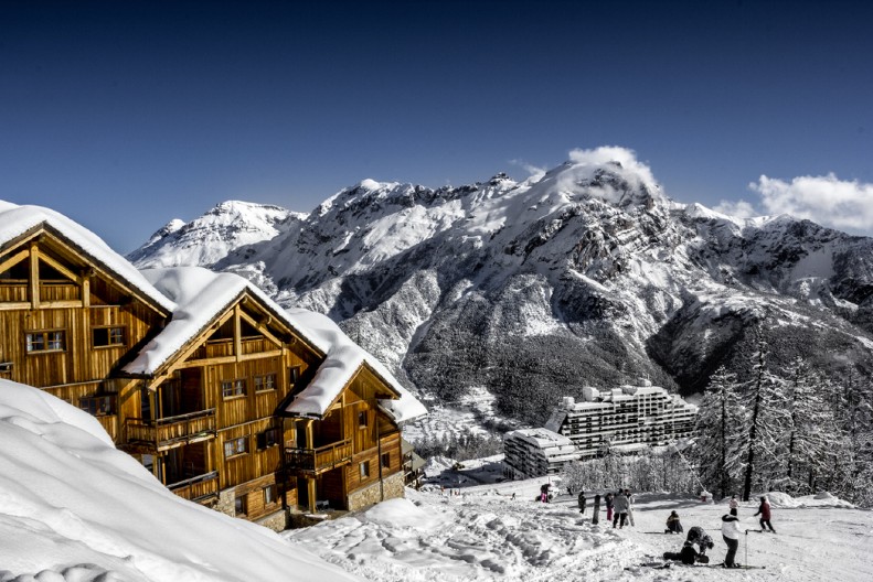 12 TELA PRONAĐENO U SKI CENTRU Otkriven opasan gas, smrt može da nastupi za dva minuta!