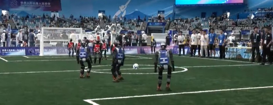 PRVA OLIMPIJADA ROBOTA ODRŽAVA SE U KINI Roboti iz 16 zemalja se takmiče u fudbalu, atletici, stonom tenisu, boksu...