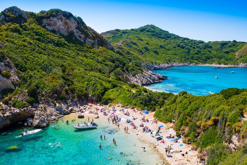 ZA VIŠE OD DVA MESECA 30 SRBA UMRLO U GRČKOJ! Evo šta je UZROK, ovo na moru nikako ne smete da radite