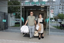 RAZVODI SE OD 15 GODINA MLAĐE? Zbog nje je ostavio ženu, a sada nagovestio krah: "Kada vaška želi da postane aždaja"