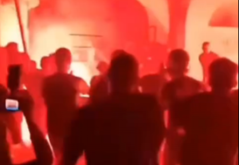 JEZIK KAMENICA I BATINA Ovo je slika i prilika blokaderske politike! SA DRUGE STRANE VUČIĆEVA SRBIJA (VIDEO)