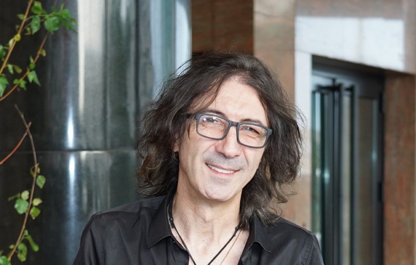 RALE POBEGAO OD NOVINARA Kompozitor neće da govori o pomirenju sa Anom Nikolić! (VIDEO)