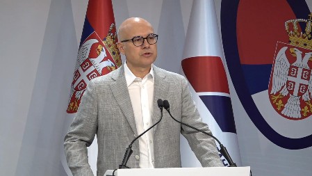 VUČEVIĆ POZVAO GRAĐANE 120 MESTA U SRBIJI NA MIRAN SKUP U NEDELJU OD 18.30 Poručio samo jedno: "Mi samo želimo da kažemo vratite nam normalan život!"