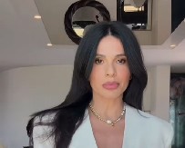 VODITELJKA U 49. GODINI ŠOKIRALA PRATIOCE! Spustila kameru i pokazala ono što su svi želeli da vide (FOTO)