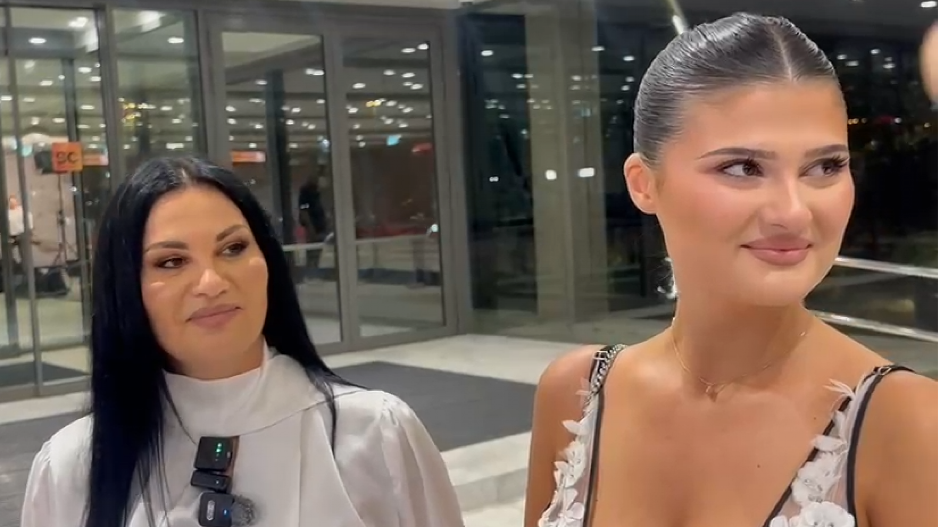 ''KORISTILA SAM NEKE INJEKCIJE'' Jana Todorović priznala kako je smršala 12 kilograma, a na pitanje o pevanju ćerke Kristine je poentirala