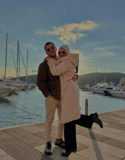 PEVAČ PREVARIO SUPRUGU SA KOLEGINICOM Nakon javnih dokaza ostavila sve u šoku: "Svu bruku su bacili na mog muža, ljubavnica treba da se stidi"