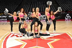 "ZVEZDAŠI" SU SE I NJIH UŽELELI Lepe Zvezdine čirlidersice najavije početak nove sezone izazovnom fotografijom (FOTO)