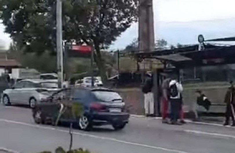 PRVI SNIMCI SA MESTA PUCNJAVE Žena ubijena u Višnjičkoj banji, policija blokirala ceo kvart! (VIDEO)