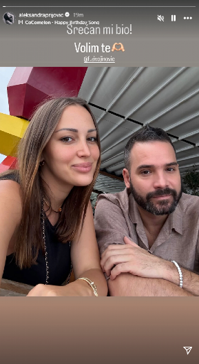 RAZLIKA U GODINAMA POSTALA JE VIDLJIVA NA FOTOGRFIJAMA Evo koliko je Aleksandra Prijović zapravo mlađa od Filipa, detalj koji je svima promakao!