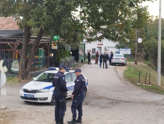 ZBOG PUCNJAVE U VIŠNJIČKOJ BANJI POLICIJA TRAGA ZA ROĐENIM BRATOM UHAPŠENOG LUCIFERA: Pucao u kafiću, ranjeno petoro ljudi!