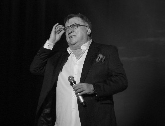 DOKTORI NISU SMELI DA GA OPERIŠU Halid Bešlić nije znao za metastaze: "Izbegavao je da ga vidim"