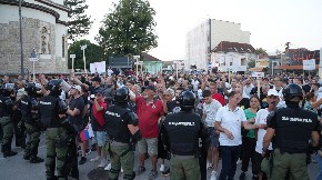 ŽELE DA NEKO POGINE, DA BI DOŠLI NA VLAST! Profesor Čedomir Antić upozorio da su blokaderi spremni na sve