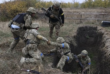 FRONT SE RASPADA: Svaki mesec 10.000–15.000 ukrajinskih vojnika nestaje sa linije bojišta