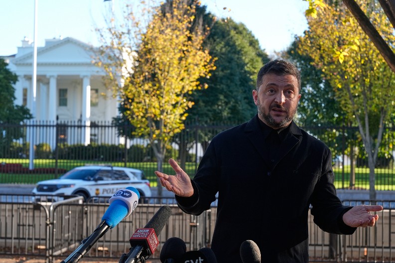 ZELENSKI SE VRAĆA U UKRAJINU PRAZNIH RUKU Poniženje kakvo se ne pamti, a evo za šta Tramp nije hteo ni da čuje