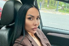 "POKAZALA SI LJUDIMA DA SI MONSTRUM" Nerijeva verenica ne prestaje da udara na Situ Ahmić: "Tvoja porodica..." (FOTO)