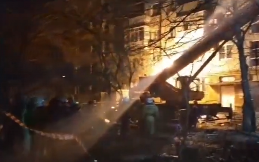 EKSPLOZIJA GASA U STAMBENOJ ZGRADI! Jedna osoba poginula, evakuisano 70 ljudi!