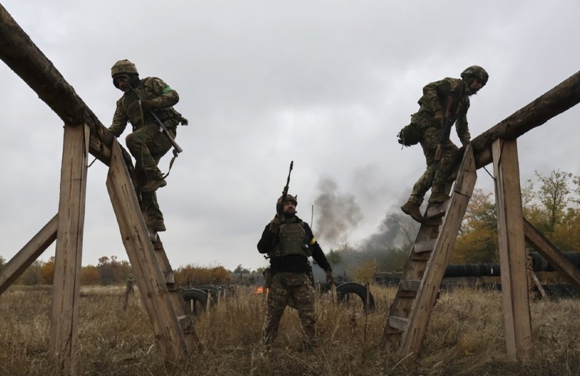UKRAJINSKI VOJNICI BEŽALI IZ KUPJANSKA – SOPSTVENI KOMANDOSI IH POBILI: Barijerne jedinice pucale u leđa „dezerterima“