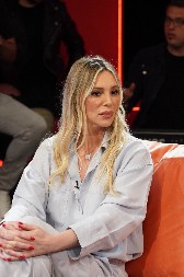 ĆUTALA JE 12 GODINA, A ONDA JE PROGOVORILA O ŽELJKU I MILICI MITROVIĆ Sani Armani konačno otkrila pravi razlog zbog koga je otišla sa Pinka i nikad se nije vratila