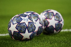 SPORTSKI VIC DANA Ulazi Mujo u prodavnicu sportske opreme...