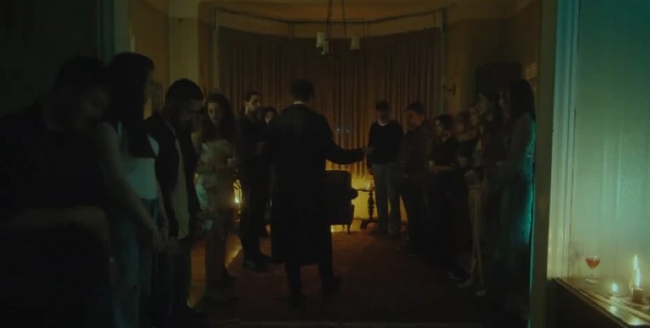 U NAPUŠTENOJ KUĆI IMAJU INTIMNE ODNOSE PRED SVIMA Ovo je najšokantnija scena u seriji "Crna svadba" (FOTO)