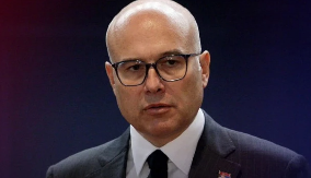 VUČEVIĆ ODGOVORIO NA SKANDALOZNU NASLOVNU STRANU VIJESTI Nema Vučić veze sa izazivanjem nereda u Crnoj Gori, ali ima veze sa uspesima Srbije