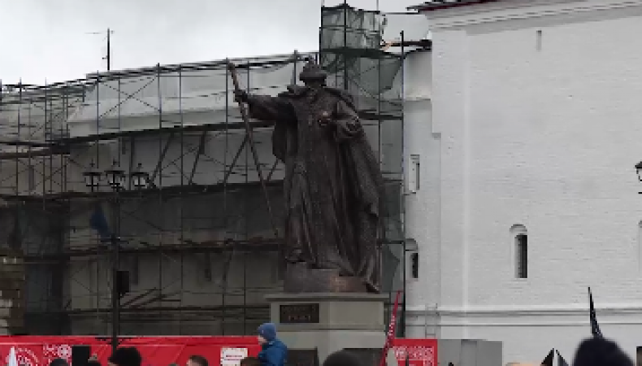 VISOK DEVET METARA U Vologdi otkriven spomenik caru Ivanu Groznom