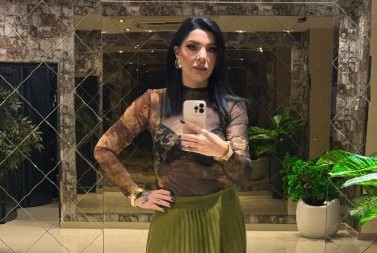 IZVUKLA SE IZ KANDŽI DROGE PA POSTALA NAJMLAĐA BAKA NA ESTRADI Pevačica objavila srećne vesti!