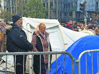 NOVI 5. OKTOBAR S MRTVOM DIJANOM Blokaderi ne kriju jezivi plan