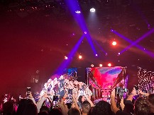 NAKON SKANDALA ZAPOČELA KONCERT! Posle žestoke prevare Milica Pavlović otvorila spektakularno veče! (VIDEO)