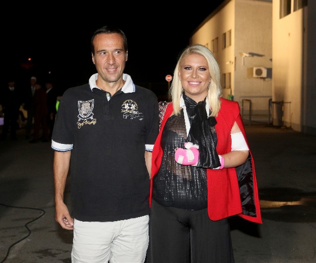 MLADEN MIJATOVIĆ PREKO INSTAGRAMA SAOPŠTIO DA JE RASKINUO SA DEOM Ovako je nekada pričao o njoj, bio joj je velika podrška