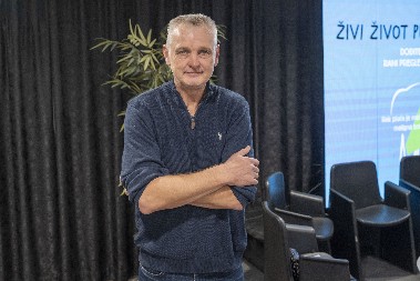 MAJSTORE, GDE SI BIO 15 GODINA Paspalj udario na Pešića: To je licemerno, Srbija te nije zanimala