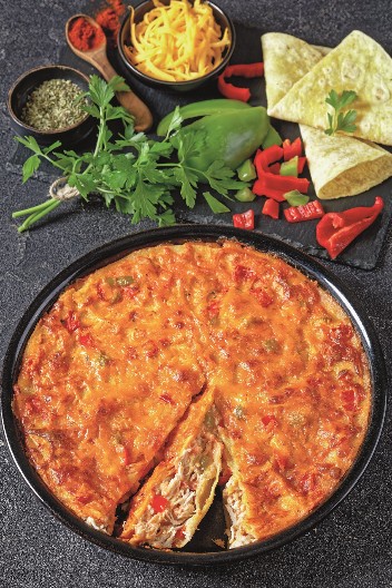 MUSAKA OD PEČENIH PAPRIKA Klasik na drugačiji način kao osmišljen za hladno vreme, ne može brže i ukusnije